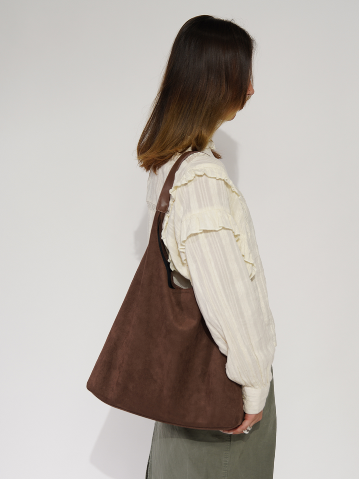 Classic Leather Tote for Daily Essentials
