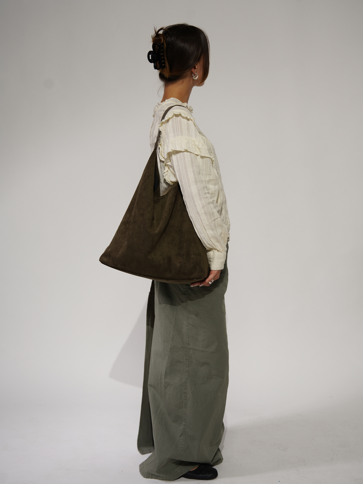 Classic Leather Tote for Daily Essentials