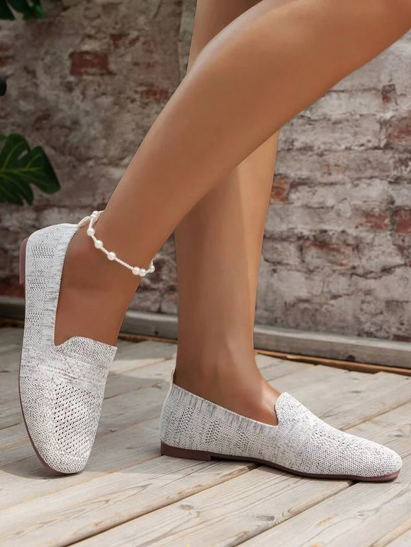 Olivia - Women's Timeless Round-Toe Ballet Flats