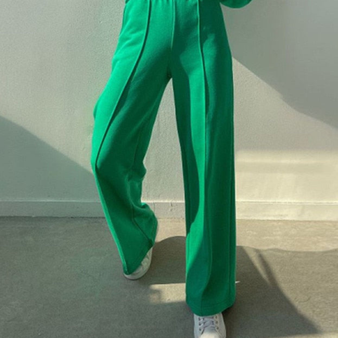 Women's Two-Piece Activewear Jogging Outfit