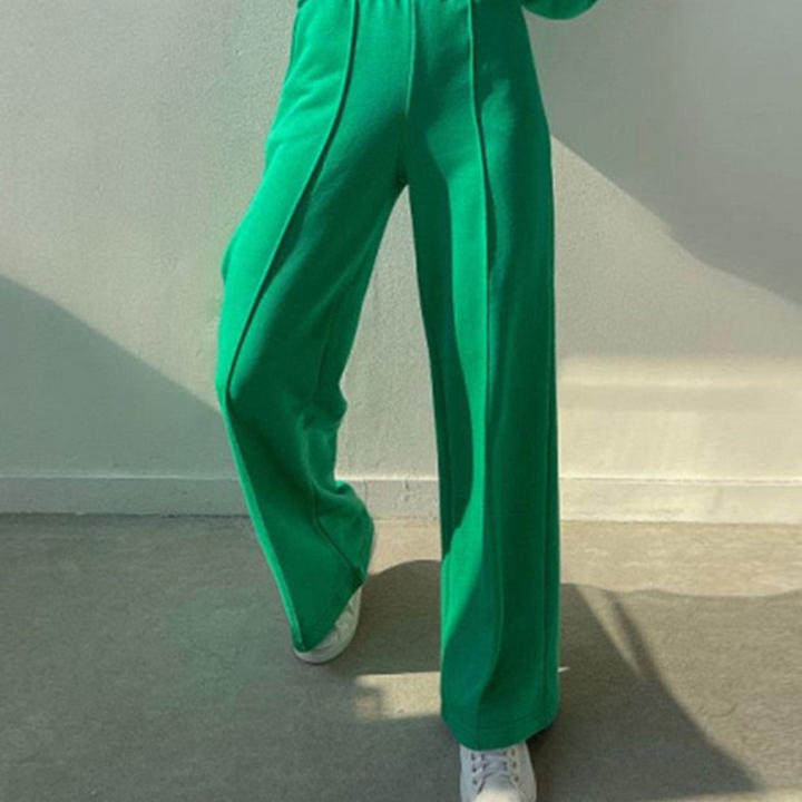 Women's Two-Piece Activewear Jogging Outfit