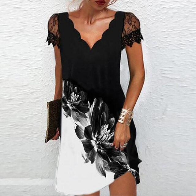 Elegant Dress Featuring Exquisite Details