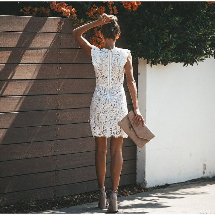 Elegant Lace Evening Dress