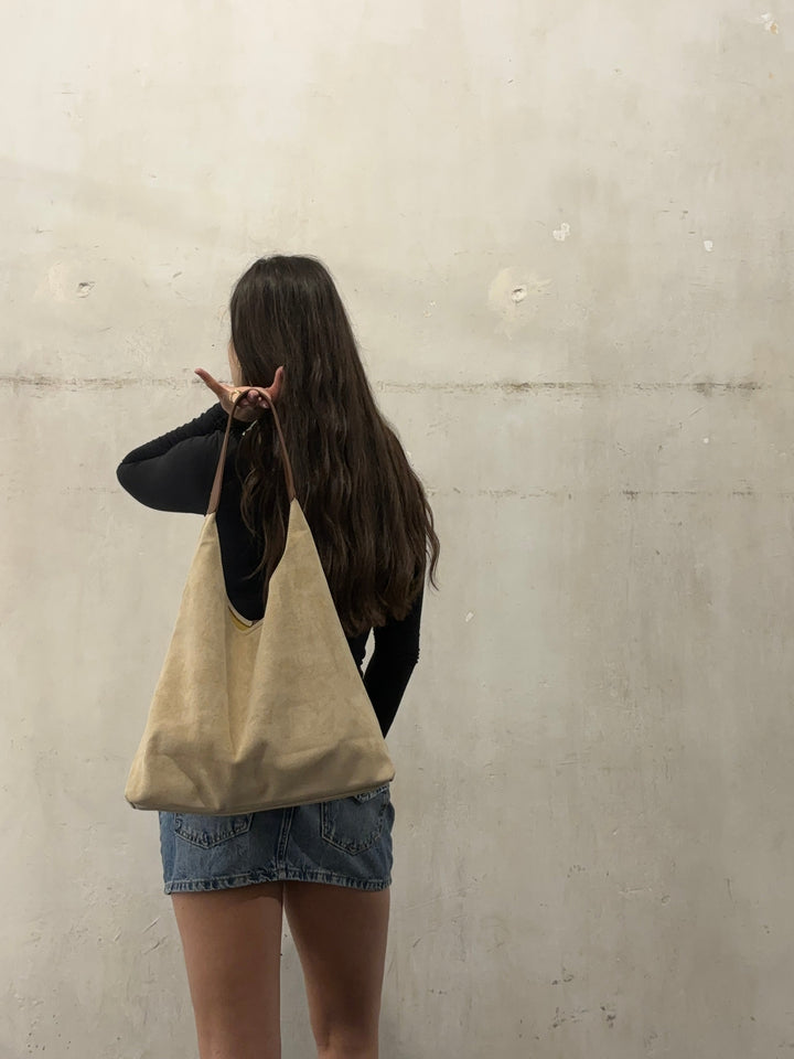 Classic Leather Tote for Daily Essentials