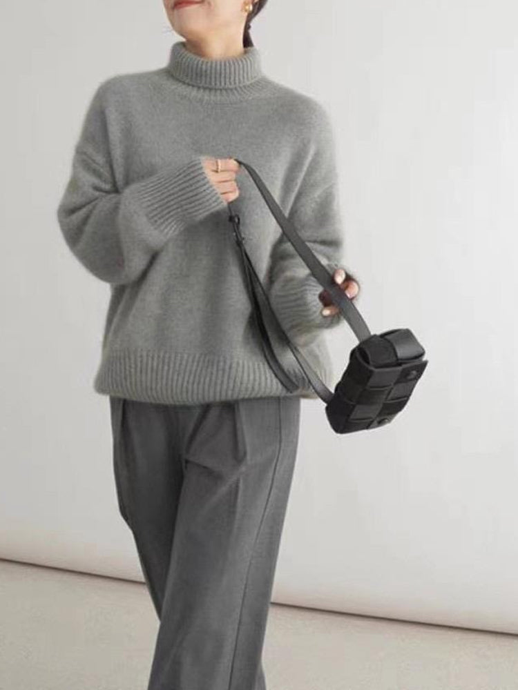 Stylish Women's Knit Turtleneck Jumper