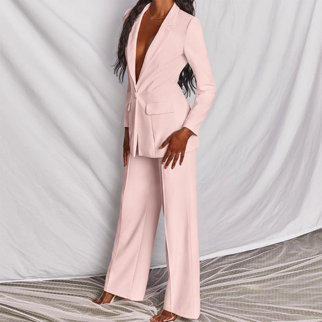 Hayley - Chic Women's Blazer and Trousers Set