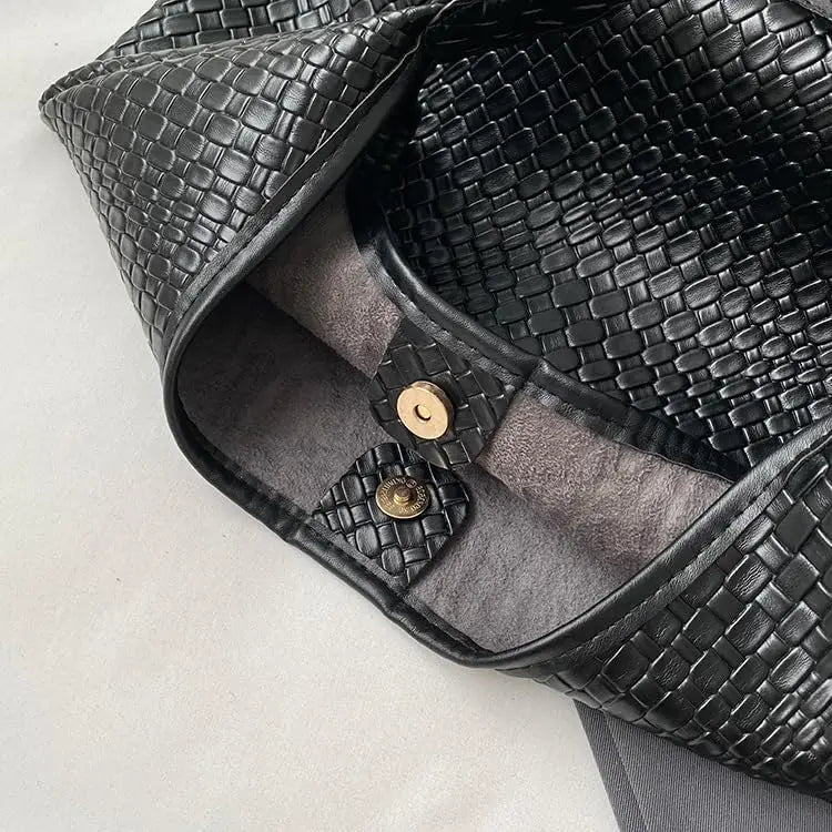 Sandia - Stylish Women's Tote Bag