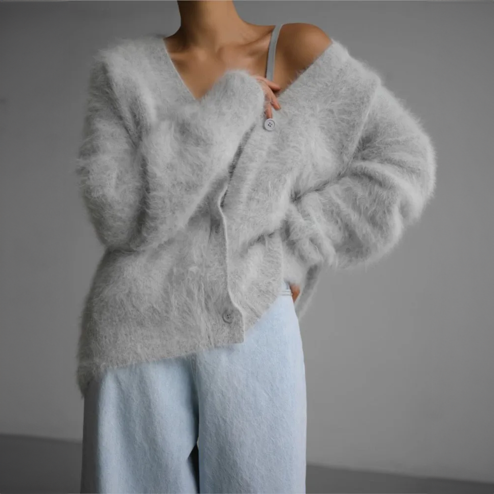 Stylish and Comfortable Women's Plush Cardigan