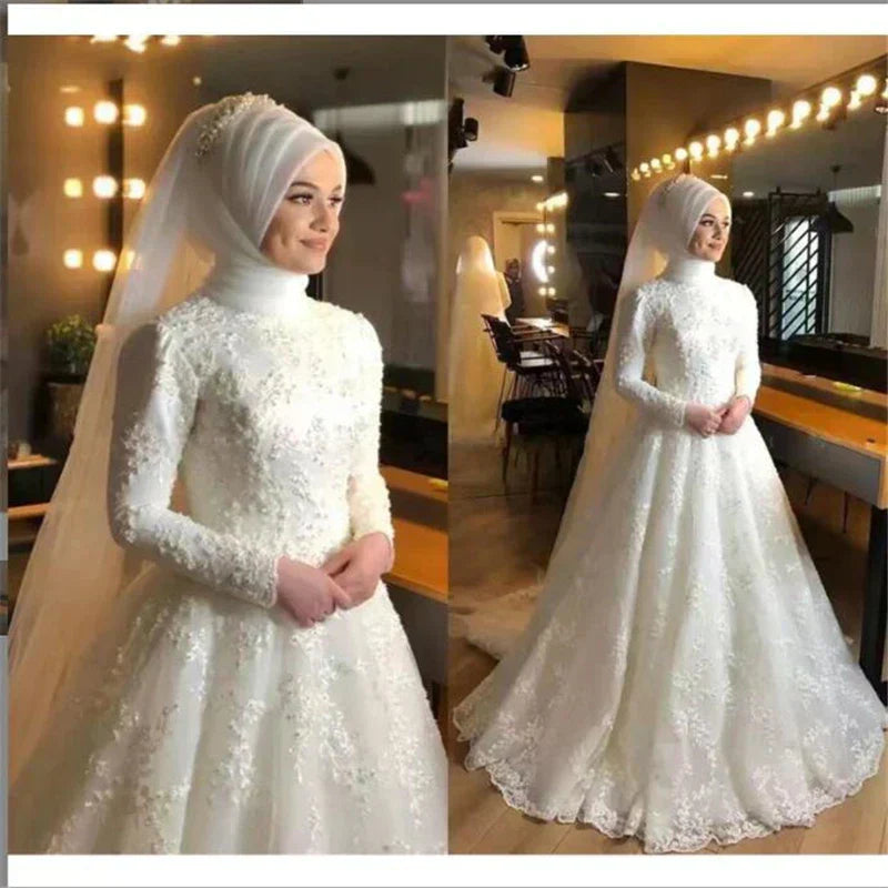 Regal Elegance Wedding Dress