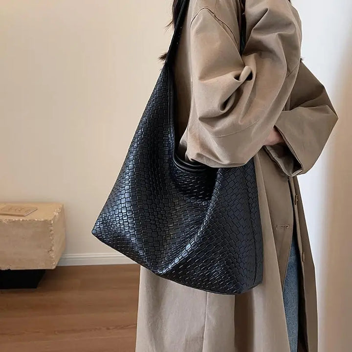Sandia - Stylish Women's Tote Bag