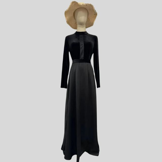 Elegant Velvet Turtleneck Dress with Flared Hem