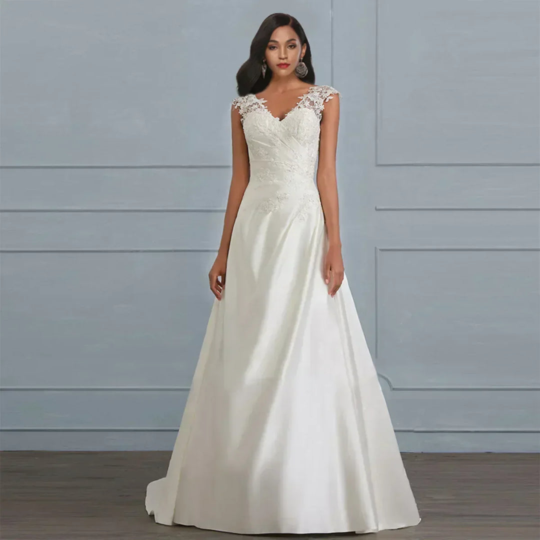 Graceful Lace Wedding Dress