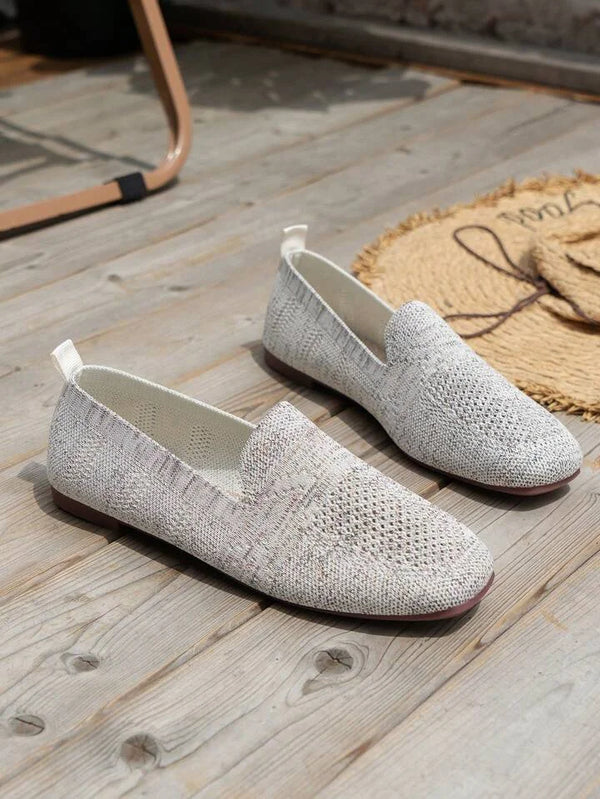 Olivia - Women's Timeless Round-Toe Ballet Flats