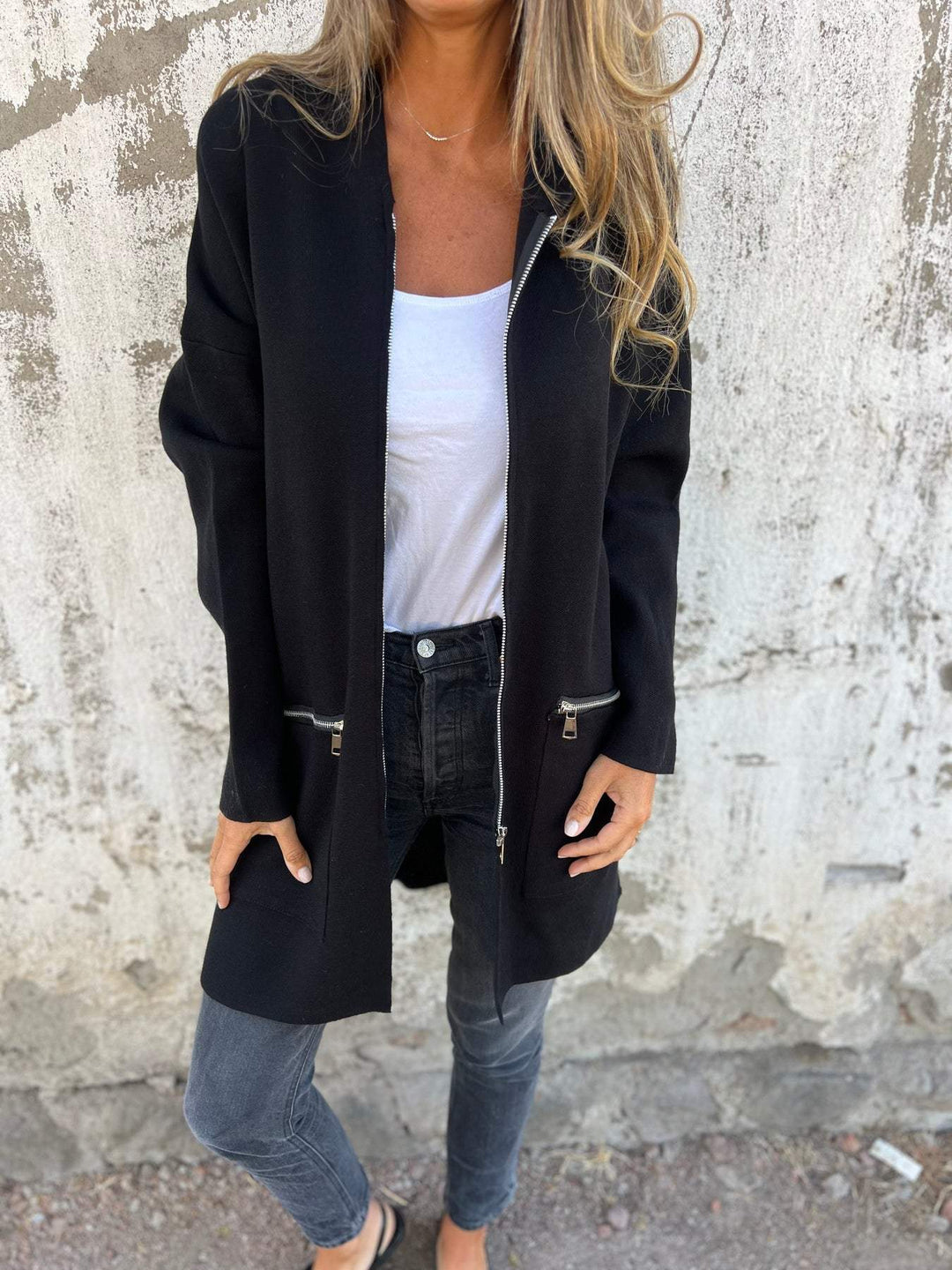 Stylish and Comfortable Winter Cardigan